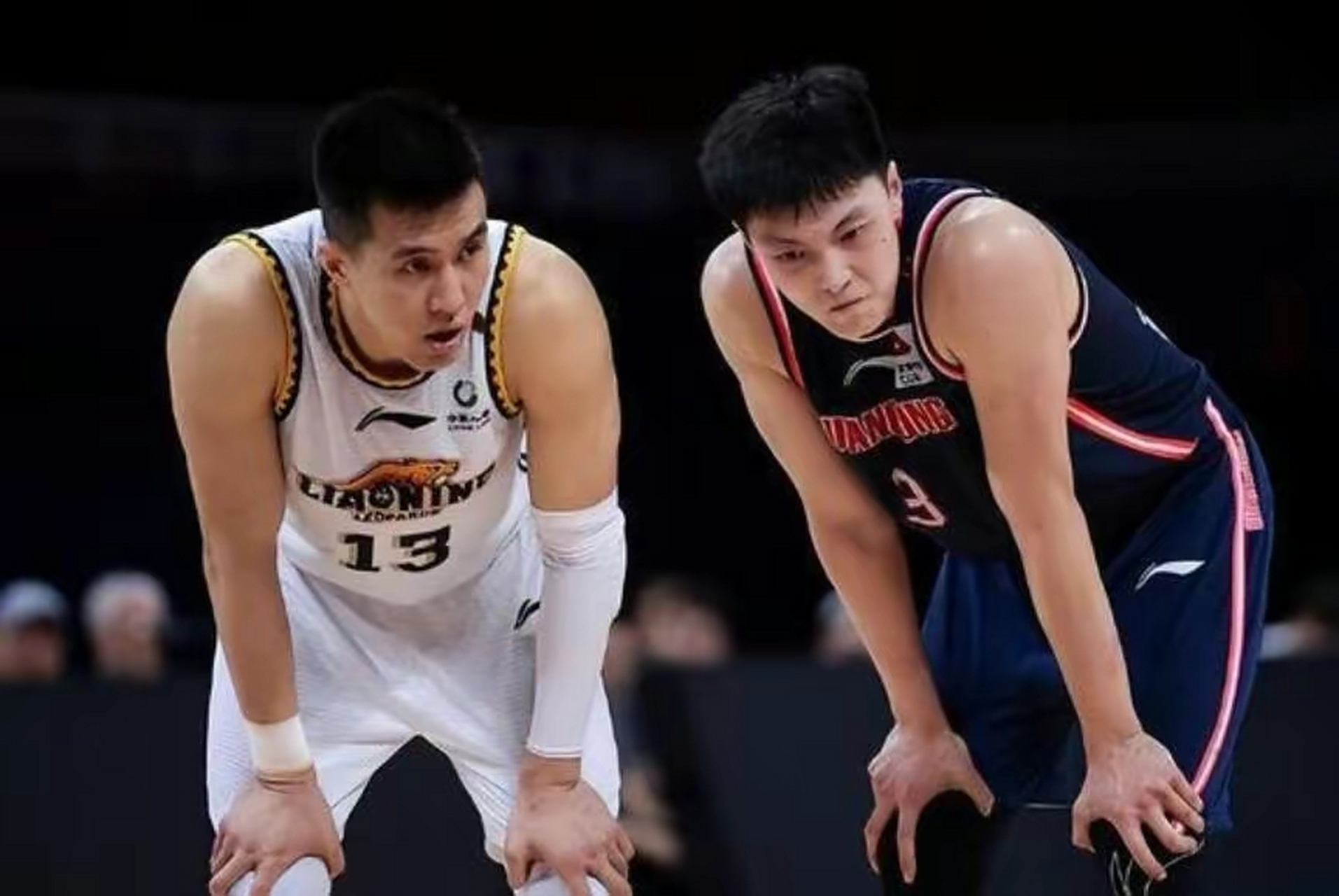 包含尼姆队整体发挥出色，终场险胜的词条