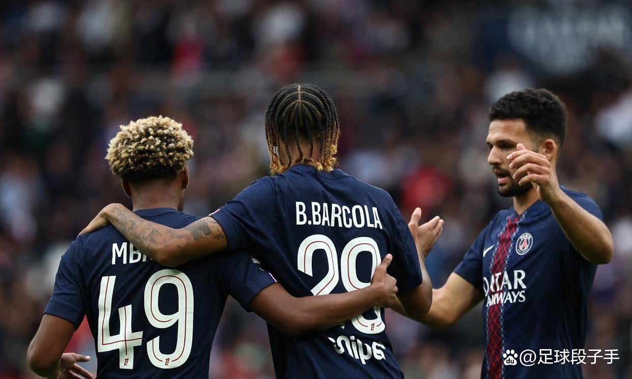 意大利血洗巴黎圣日耳曼，姆巴佩完成史诗逆转焦点之战小组赛，技惊四座的简单介绍