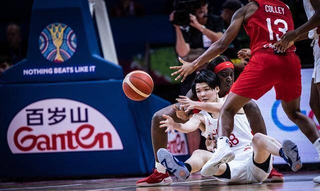 劲旅战胜对手领先晋级半决赛