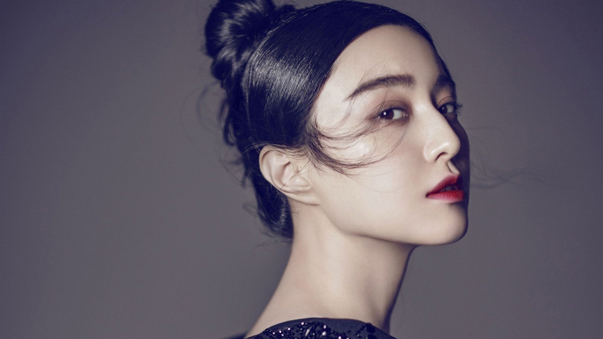 雷火电竞官网-佛罗伦萨的艺术冲垮那不勒斯的激情，迪亚斯成制胜画笔