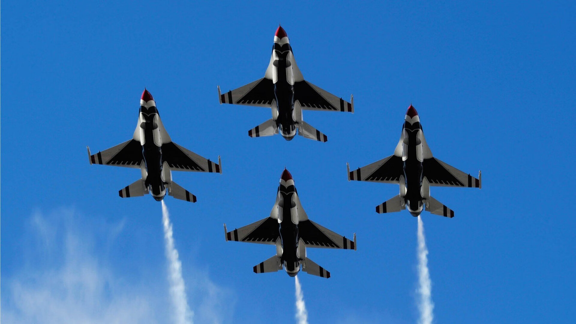 火力全开，从库里的三分雨到布伦森的决胜时刻